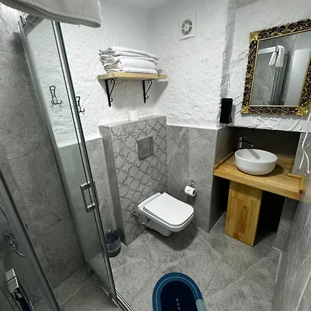 Baba Evi ألاتشاتي