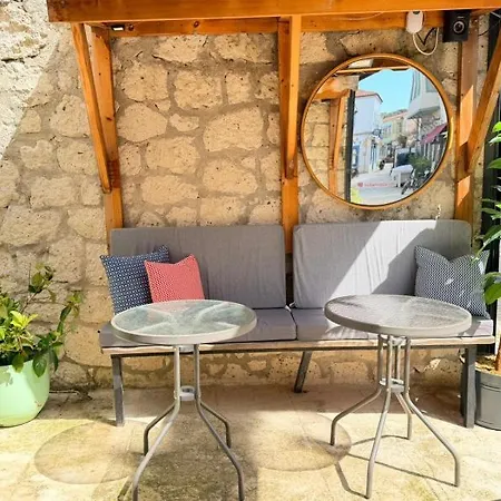 Baba Evi ألاتشاتي