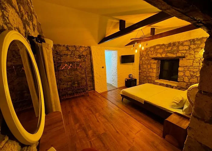 Baba Evi Alacati Hotel *