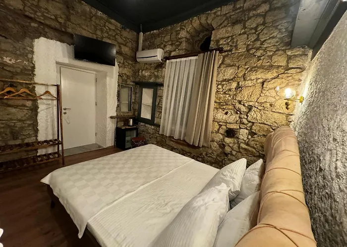 Baba Evi Alacati Hotel